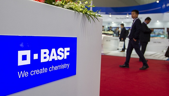 BASF अल्ट्रामिड: जागतिक ऊर्जा संक्रमणामध्ये पीव्ही उद्योगाची संभावना आणि भौतिक फायदे